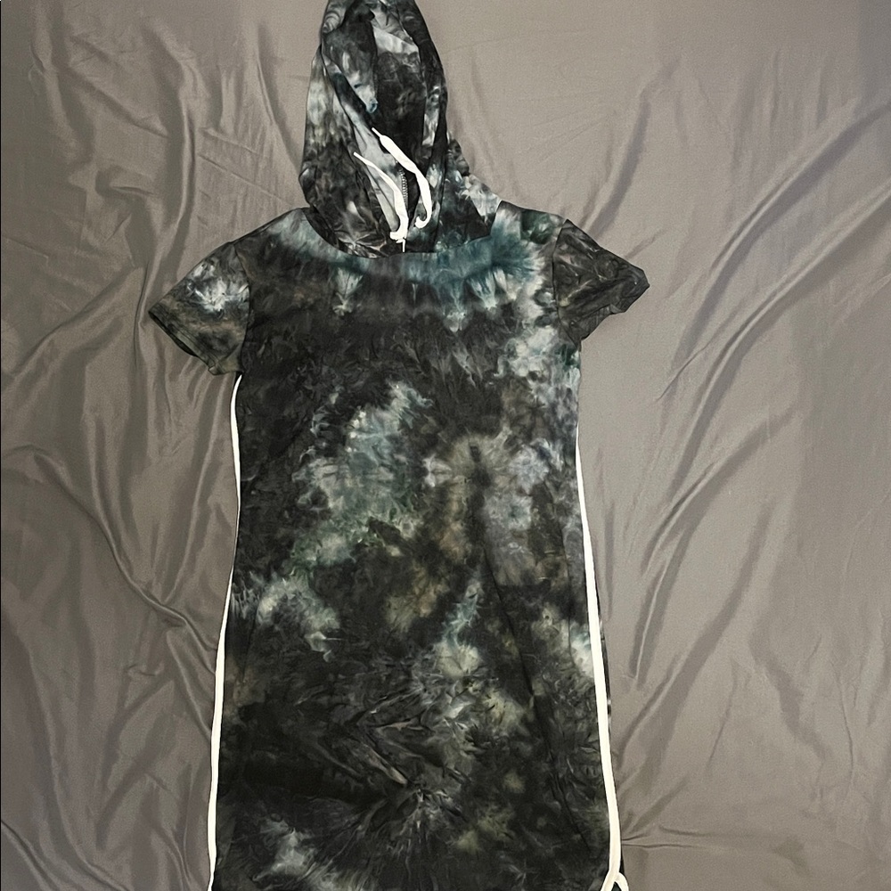 J for Justify Tie-Dye Mini Dress with Hood